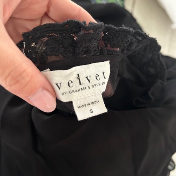 Velvet by Graham & Spencer Black Lace Dress - Picture 6 of 6